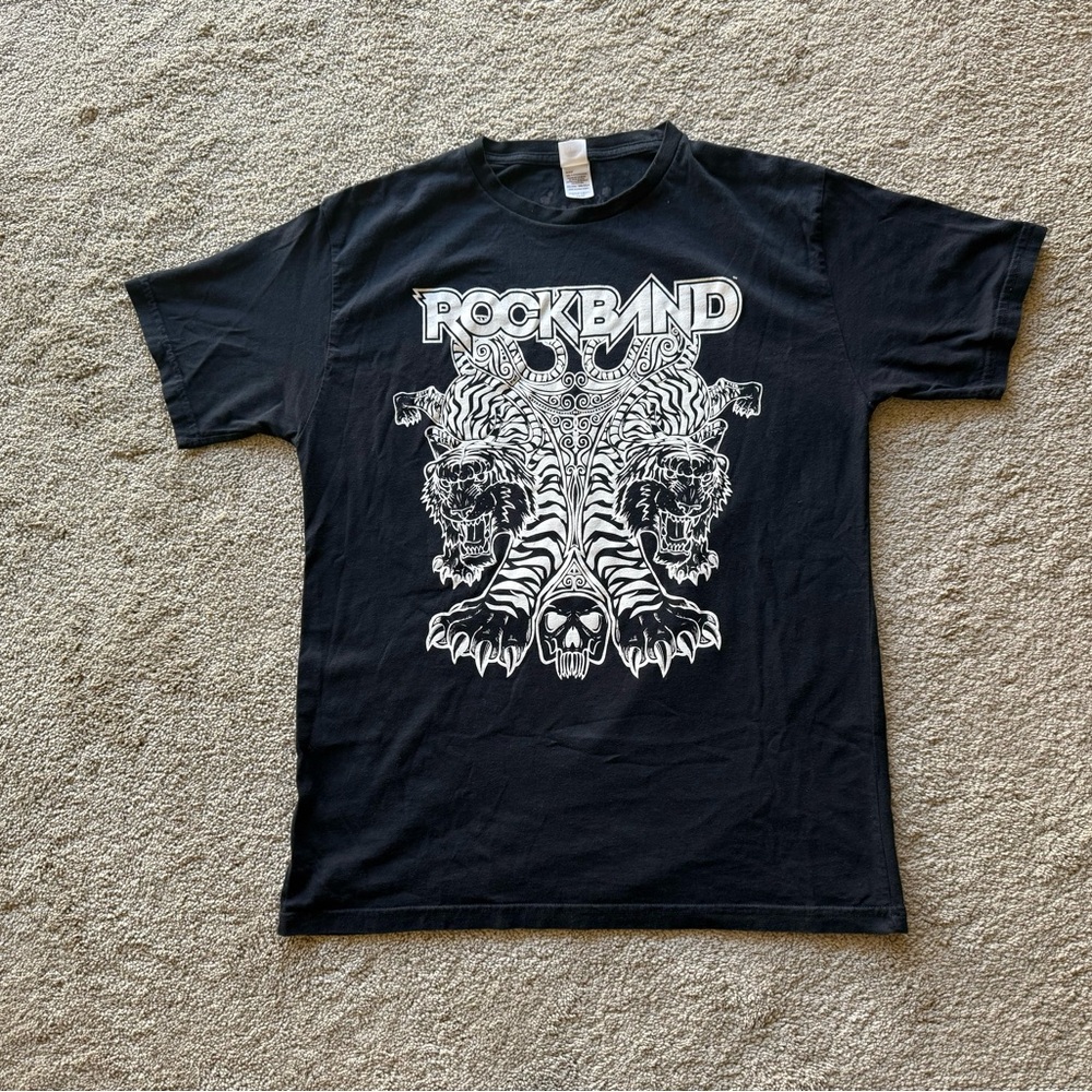 Y2K, Rockband Video Game Graphic Tee